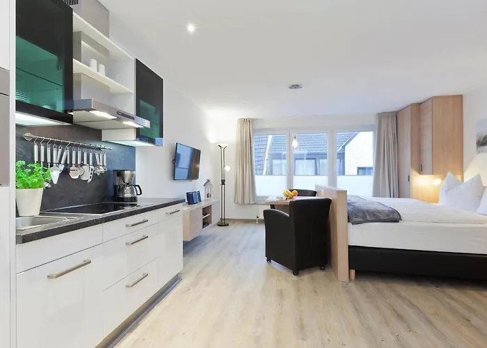 Petrina Whg 4 アパート ノルダーナイ